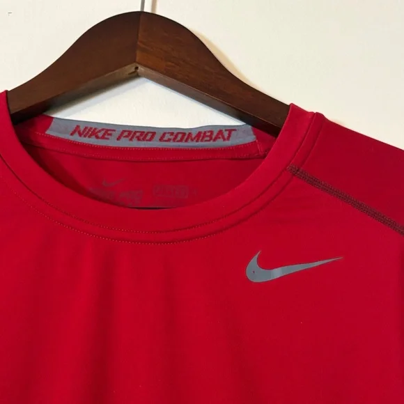 Nike Red Pro Combat T-Shirt - Picture 2 of 8
